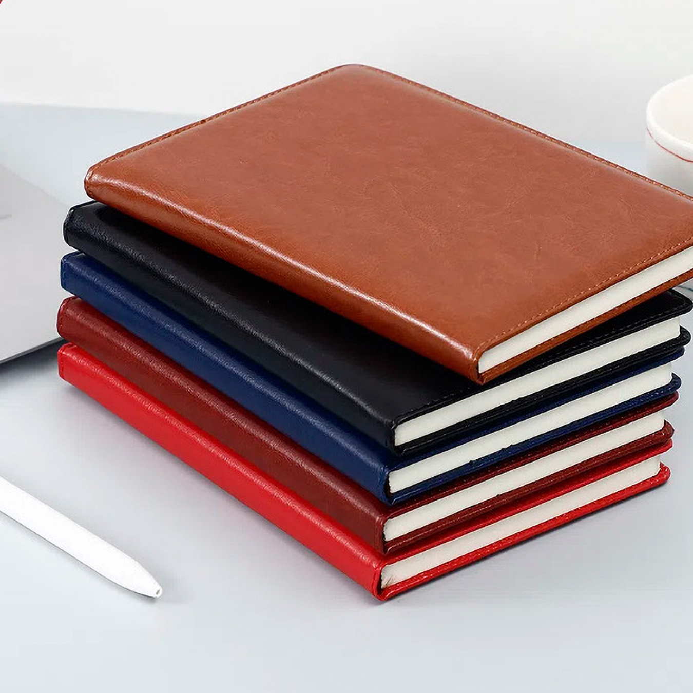 Watercolor Music Symbol Leathe - огляд і ціна Leather Work Diary Covers